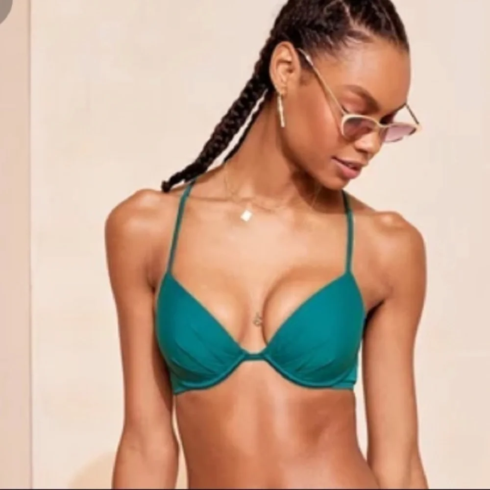 Adore me Laila push up bikini top NWT